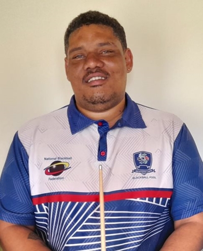 Sagmoedige reus van Riversdal groet skielik