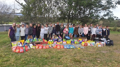 Laerskool Outeniqua-leerlinge wys hul liefde vir diere