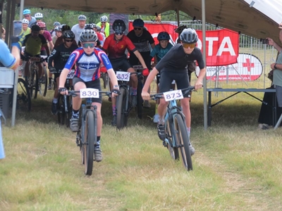 Bergfietsryers sak toe op Stilbaai