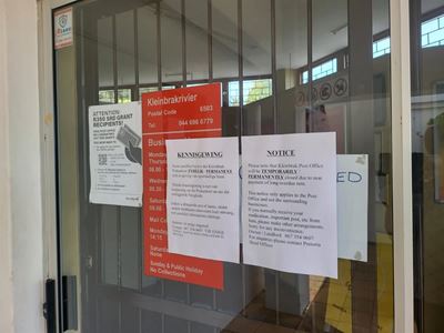 Nog poskantore sluit