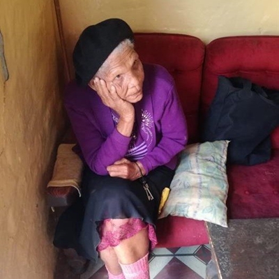 Ouma Sarie se Moses kook aanlyn