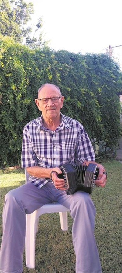 'n Legende in sy eie tyd: Niekie Bouwer