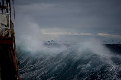 Yellow Level 2 weather warning: Damaging waves