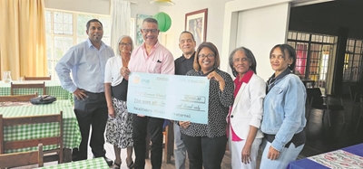 Rosemoor-tehuis ontvang R7 000