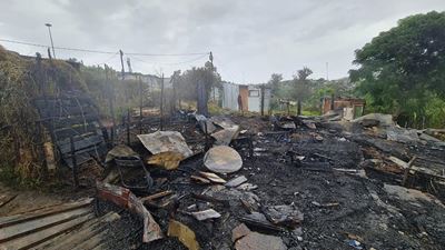22 families left destitute after Bossiesgif fire