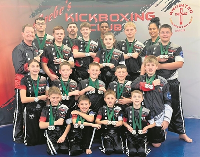 Grebe se skopboksers ryg talle medaljes in