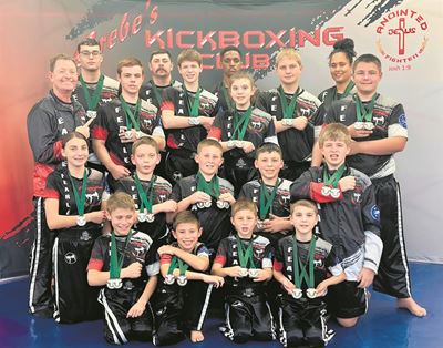 Grebe se skopboksers ryg talle medaljes in