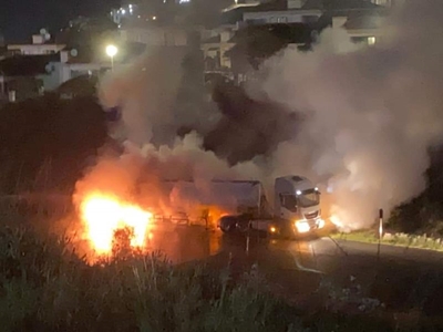 Tyre blow-out caused fire, N2 closure