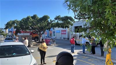 Fire at Langeberg Mall shop