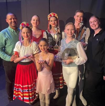Knysna ballet dancers excel