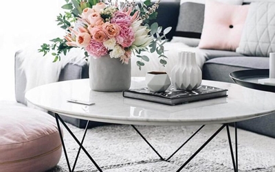 How to style a coffee table