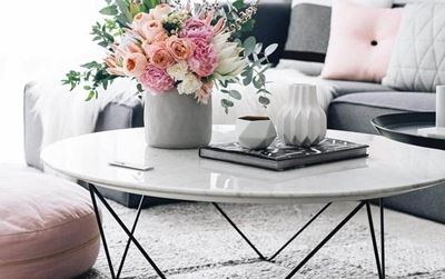 How to style a coffee table