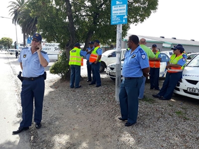 Police wait for EFF marchers