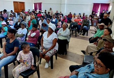 Heartbeat FM comes together for Rheenendal community