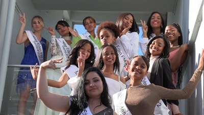 Workshop for radio station pageant semi-finalists