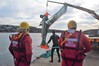Noue ontkoming na noodlanding in rivier