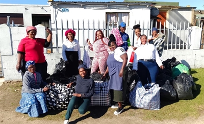 "Your pain is our pain" - Thembalethu community shows up for fire victims