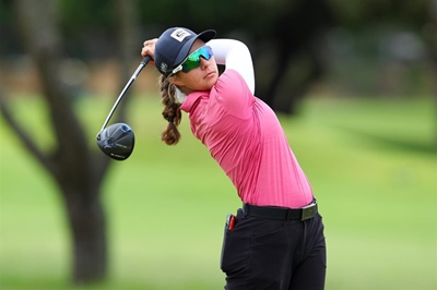 Coetzer soars on wings of eagles at SA Women’s stroke play