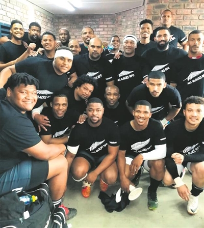 Harlequins en All Blacks deur na eindstryd