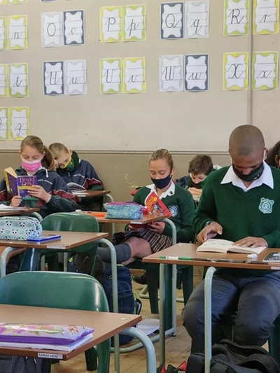 Library on wheels encourages reading