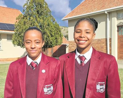 Volkskool leerders speel vir OP