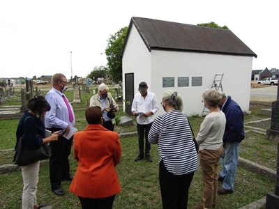Heritage plaques awarded to graveyard