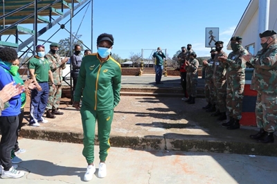 Infanterieskool verwelkom Ziyanda