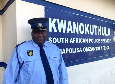 Respected police officer assaulted in Knysna CBD