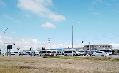Taxis blocking Louis Fourie