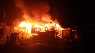 Talle haweloos gelaat na brand op Groot Brak