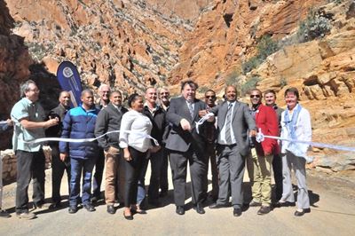 Minister open Swartbergpas
