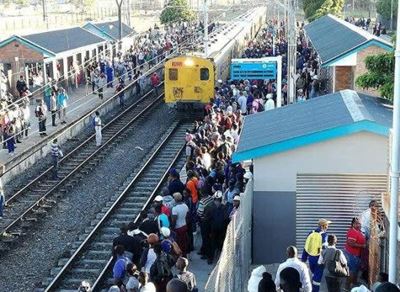 Prasa’s Covid-19 plan could fall off track as limited trains mean crowding