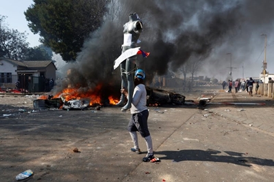 Amnesty SA calls for calm after protesters killed in Tembisa shutdown