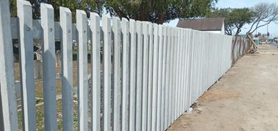 Concrete fence an 'eyesore'