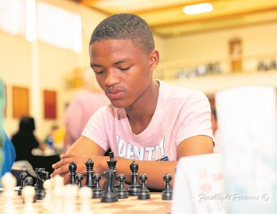 42 represent Eden at chess champs