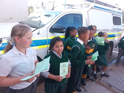 Skool sê dankie op Mandeladag