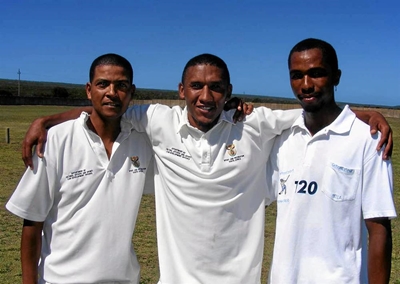 Melkhoutfontein laat paaltjies kantel