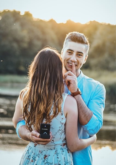 8 Romantic engagement ideas to help you pop the question!