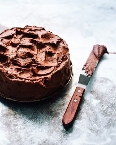 Chocolate cakes that refuse to play by the rules!