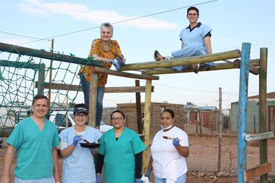 Mediclinic Klein Karoo reik uit na Nomondé-kleuterskool