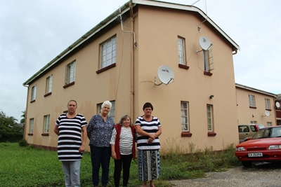 Curlew Court neglected, say residents