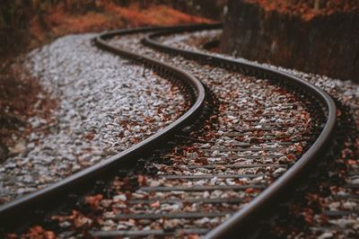 Twee gevonnis vir treinspoormoord