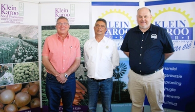 Klein Karoo Saadproduksie en Agri ploeg terug
