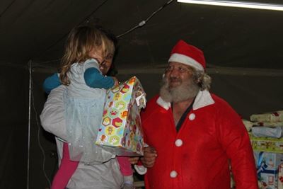 Kersfees kom vroeg vir kinderhuis