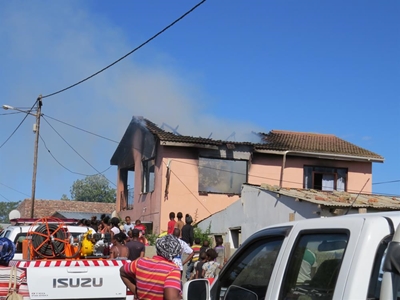 Huis brand bo kinders se koppe