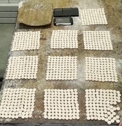 Polisie lê beslag op groot getal dwelms