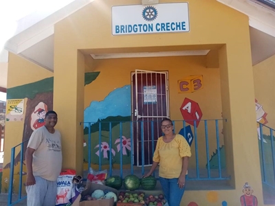 Bridgton-kleuterskool ontvang skenking