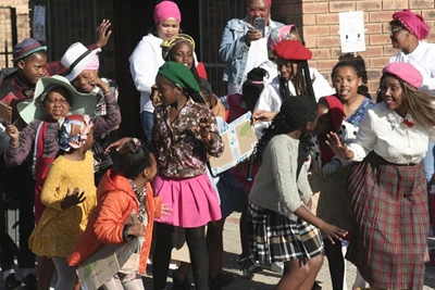 Yembokodo celebrate Women's Day in Zone 9