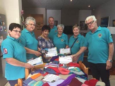 Lions donate to Cansa Care House