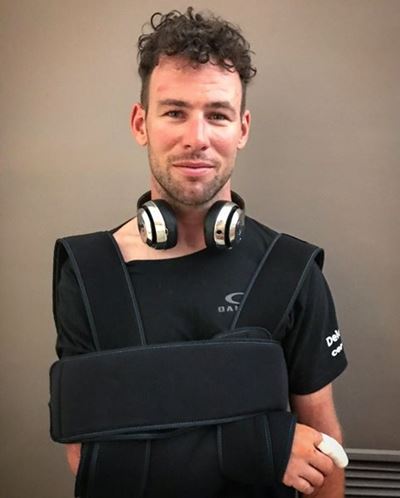 Mark Cavendish fractures rib after heavy crash in Milan-San Remo
